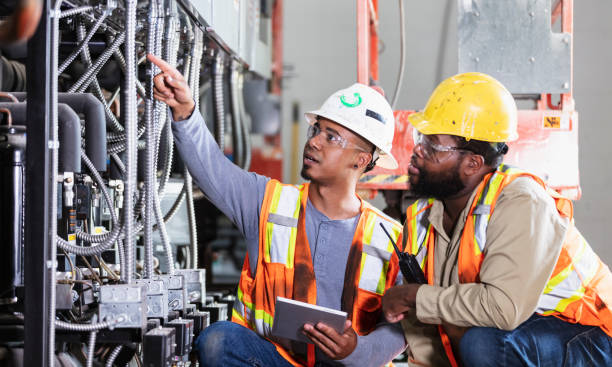 Best 24-Hour Electrician  in Oak Park Heights, MN