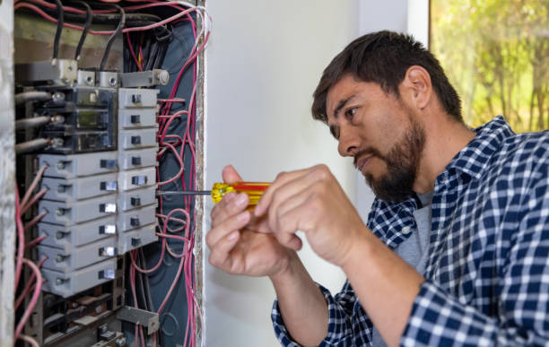 Best Emergency Electrical Repair  in Oak Park Heights, MN